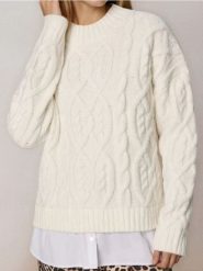 Sweter z ozdobnym splotem z domieszką wełny - kremowy. Białe swetry Sinsay, l, bez wzorów, z wełny, bez ramiączek. Za 69.99 zł.