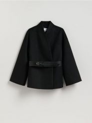 Kurtka z dodatkiem wełny - czarny. Czarne kurtki Reserved, l, bez wzorów, z tkaniny, bez kaptura. Za 329.99 zł.