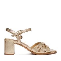 Sandały MEXX. Żółte sandały Mexx, bez wzorów, bez obcasa, na słupku, bez zapięcia. Za 329.99 zł.