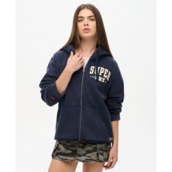 Bluza z kapturem vintage sportowa. Niebieskie bluzy z kapturem Superdry, bez wzorów, z kapturem. W wyprzedaży za 378.20 zł.