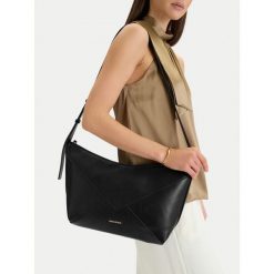 Torebka GINO ROSSI. Czarne torebki klasyczne Gino Rossi, bez wzorów, klasyczne, bez dodatków. Za 199.99 zł.
