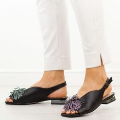 Czarne sandały damskie na obcasie Potocki 43336. Czarne sandały POTOCKI, z aplikacjami, ze skóry, eleganckie, bez obcasa, na obcasie, bez zapięcia. Za 169.00 zł.