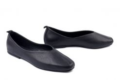 ARTIKER RELAKS 58C2612 czarny, baleriny damskie. Czarne baleriny Artiker Relaks, bez wzorów, ze skóry, bez obcasa, na obcasie, bez zapięcia. Za 234.90 zł.