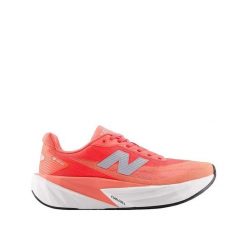 Buty biegowe New Balance FuelCell Rebel v5 Różowy. Czerwone buty do biegania New Balance, bez wzorów, z gumy, bez zapięcia, do biegania. Za 808.95 zł.
