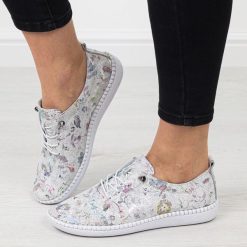 Białe FL skórzane półbuty damskie T.Sokolski 2023. Białe półbuty wsuwane Sokolski, na lato, bez wzorów, ze skóry, eleganckie, bez obcasa. Za 249.00 zł.