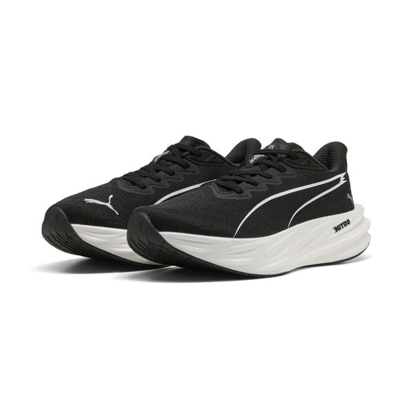 Damskie buty do biegania Deviate Pure NITRO™ PUMA. Czarne buty do biegania Puma, bez wzorów, z materiału, bez zapięcia, do biegania. Za 649.00 zł.
