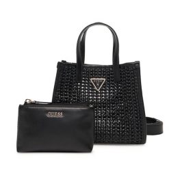 Torebka Guess. Czarne torebki klasyczne Guess, z aplikacjami, klasyczne, bez dodatków. Za 449.99 zł.