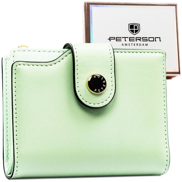 Zielony portfel damski ze skóry ekologicznej zamykany na suwak i zatrzask PTN 012-JK6 Peterson. Zielone portfele Peterson, bez wzorów, ze skóry ekologicznej. Za 76.99 zł.