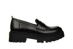 Mokasyny Bayla-159 4773 076-P Czarny Lico 159153, Skóra naturalna - 39. Czarne mokasyny Bayla, bez wzorów, ze skóry. W wyprzedaży za 314.10 zł.