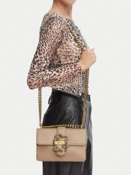 Just Cavalli Torebka Iconic Snakes 81RA4BAF ZSA89 Beżowy. Brązowe torebki klasyczne Just Cavalli, bez wzorów, ze skóry, bez dodatków. Za 819.99 zł.