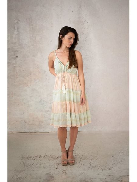 Lula Natura Sukienka w kolorze zielono-pomarańczowym rozmiar: onesize. Pomarańczowe sukienki Lula Natura, bez wzorów, z wiskozy, bez kołnierzyka, bez ramiączek, midi. Za 176.45 zł.