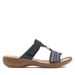 Klapki Rieker. Niebieskie klapki Rieker, bez wzorów, bez obcasa, bez zapięcia. Za 269.99 zł.