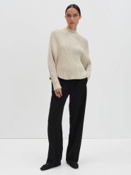 Someday Sweter "Touann" w kolorze beżowym rozmiar: S. Brązowe swetry someday., s, bez wzorów, ze splotem, bez ramiączek. Za 143.99 zł.