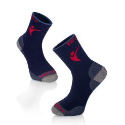 Ciemnoniebieskie grube skarpety turystyczne z wełny merynosów. Niebieskie skarpetki sportowe TRY TO FLY, bez wzorów, z wełny, trekkingowe. W wyprzedaży za 99.79 zł.