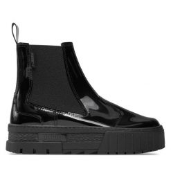 Sztyblety Puma. Czarne botki Puma, bez wzorów, bez obcasa, na płaskiej podeszwie, bez zapięcia. Za 359.99 zł.