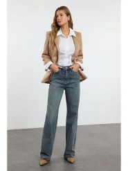 Trendyol Dżinsy - Comfort fit - w kolorze niebieskim rozmiar: 36. Niebieskie jeansy Trendyol, bez wzorów, klasyczne, z podwyższonym stanem. Za 97.95 zł.