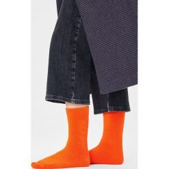 Happy Socks skarpetki damskie kolor pomarańczowy. Brązowe skarpetki Happy Socks, bez wzorów. Za 49.99 zł.
