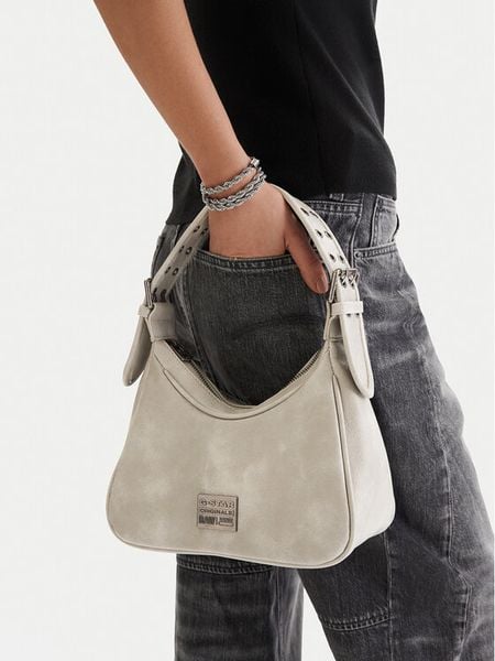 G-Star Raw Torebka C-BW-B219422 Szary. Szare torebki klasyczne G-Star Raw, bez wzorów, z materiału, retro, bez dodatków. Za 159.99 zł.
