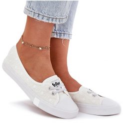 Tenisówki Trampki Damskie Z Haftem Lee Cooper LCW-25-31-3447L Białe. Białe trampki bez wzorów, eleganckie, bez zapięcia. Za 173.90 zł.