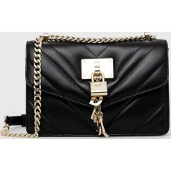 Dkny torebka skórzana kolor czarny. Czarne listonoszki DKNY, bez wzorów, na ramię, pikowane, bez dodatków. Za 1,309.90 zł.