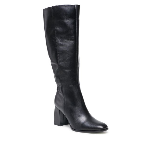 Kozaki Lasocki. Czarne kozaki Lasocki, bez wzorów, bez obcasa, na słupku, bez zapięcia. Za 343.99 zł.