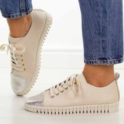 Beżowe skórzane półbuty damskie Potocki 19434. Brązowe półbuty wsuwane POTOCKI, na jesień, w ażurowe wzory, z jeansu, casualowe, bez obcasa, na płaskiej podeszwie. Za 219.00 zł.