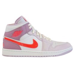 Buty sportowe Air Jordan 1 Mid Valentine's Day. Białe buty treningowe Jordan, bez wzorów, bez zapięcia. Za 1,099.00 zł.