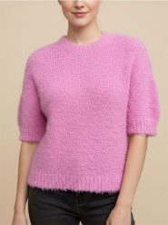 Miękka bluzka z krótkim rękawem i okrągłym dekoltem - różowy. Czerwone bluzki Sinsay, l, bez wzorów, bez kołnierzyka, bez ramiączek. Za 45.99 zł.