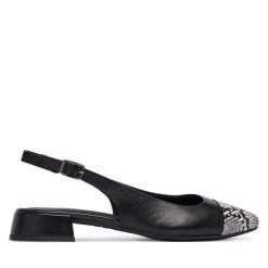 Czółenka Tamaris. Czerwone czółenka Tamaris, bez wzorów, bez obcasa, bez zapięcia. Za 369.99 zł.