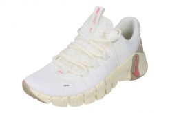 Buty treningowe damskie Nike DV3950100. Brązowe buty do biegania Nike, bez wzorów, z gumy, bez zapięcia, do biegania. Za 524.00 zł.