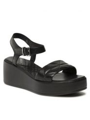 Lasocki Sandały OCE-3030-06 Czarny. Czarne sandały Lasocki, bez wzorów, ze skóry, bez obcasa, na koturnie, bez zapięcia. Za 169.99 zł.