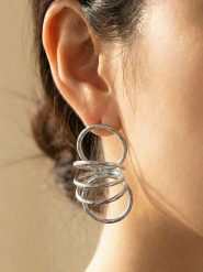 Lodie Silver Kolczyki-wkrętki rozmiar: onesize. Szare kolczyki Lodie Silver, srebrne. Za 30.99 zł.