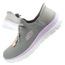 Buty sportowe damskie Skechers Summits-New Daily Slip-ins. Fioletowe buty sportowe lifestyle Skechers, bez wzorów, z materiału, sportowe, bez zapięcia, skechers sport. Za 299.00 zł.