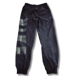 Spodnie sportowe Nike Sportswear Woven Pants. Czarne spodnie sportowe Nike, bez wzorów, z dresówki, do koszykówki. Za 247.25 zł.