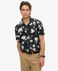 Superdry Koszula krótkie rękawy z nadrukiem w modal – Abstract Floral Mono. Koszule Superdry, xl, bez wzorów, z materiału, klasyczne, bez kołnierzyka, bez ramiączek. Za 265.35 zł.