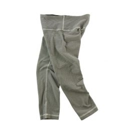 Second life - Legginsy damskie do jogi Lululemon - Stan dobry. Czarne legginsy LULULEMON, bez wzorów, z materiału, casualowe. Za 127.76 zł.