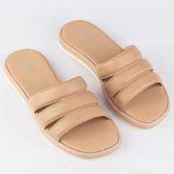 Nude skórzane klapki damskie Belwest 8196. Czerwone klapki Suzana, bez wzorów, ze skóry, eleganckie, bez obcasa, bez zapięcia. Za 169.00 zł.