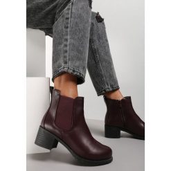 Bordowe Botki Noraphe. Czerwone botki Renee, bez wzorów, z gumy, eleganckie, za kostkę, bez obcasa, na obcasie, bez zapięcia. W wyprzedaży za 119.99 zł.
