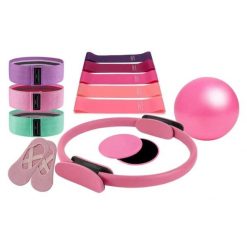 Kompletny zestaw Pilates fitness: obręcz, gumy, ślizgi, piłka i skarpety. Czerwone skarpetki SPORTENZIA, bez wzorów, z bawełny. Za 397.99 zł.