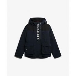 Damska wiatrówka Superdry. Czarne kurtki przeciwdeszczowe Superdry, bez wzorów, z softshellu, bez kaptura, trekkingowe. Za 585.20 zł.