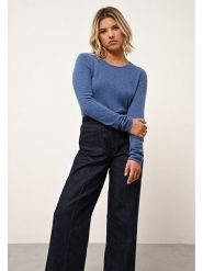 Just Cashmere Kaszmirowy sweter "Vivian" w kolorze niebieskim rozmiar: L. Niebieskie swetry Just Cashmere, l, bez wzorów, z kaszmiru, bez ramiączek. Za 347.99 zł.