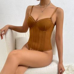 Body usztywniane z szerokimi ramiączkami modelujące sylwetkę Cicilia. Brązowe body i gorsety Intica, bez wzorów, z materiału, bez ramiączek. Za 109.00 zł.
