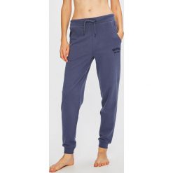 Tommy Hilfiger - Spodnie piżamowe. Piżamy marki Tommy Hilfiger. W wyprzedaży za 199.90 zł.