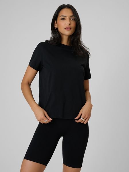 4F T-shirt regular gładki damski - czarny XS. Czarne t-shirty 4f, uniwersalny, bez wzorów, z materiału, bez kołnierzyka, bez ramiączek. Za 79.99 zł.