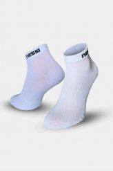 Bezszwowe skarpety oddychające Nessi Sportswear. Białe skarpetki NESSI SPORTSWEAR, bez wzorów, z materiału. Za 59.90 zł.