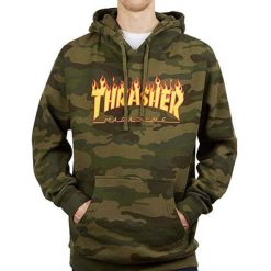 Bluza z kapturem Thrasher Flame Logo Hoodie Camo. Zielone bluzy Thrasher, bez wzorów, bez ramiączek, z kapturem. Za 289.00 zł.