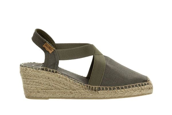 Sandały Toni Pons Ter Caqui Khaki 204013, Zielony, Materiał - 41. Zielone sandały Toni Pons, bez wzorów, z bawełny, wakacyjne, z okrągłym noskiem, bez obcasa, bez zapięcia. W wyprzedaży za 179.10 zł.