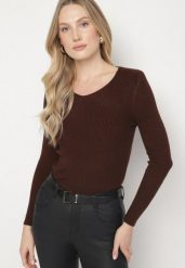 Brązowy Dopasowany Sweter z Prążkowanej Dzianiny z Bawełną z Dekoltem w Serek Tesma. Brązowe swetry Born2be, uniwersalny, bez wzorów, z bawełny, eleganckie, bez ramiączek. Za 49.99 zł.