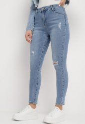 Niebieskie Jeansy Skinny z Przetarciami i Dziurami Haria. Niebieskie jeansy Born2be, bez wzorów, z jeansu. Za 139.99 zł.