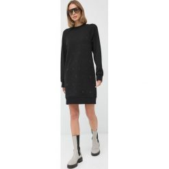 Karl Lagerfeld sukienka kolor czarny mini prosta. Czarne sukienki KARL LAGERFELD, na co dzień, l, bez wzorów, z włókna, bez kołnierzyka, bez ramiączek, mini, proste. Za 1,149.90 zł.